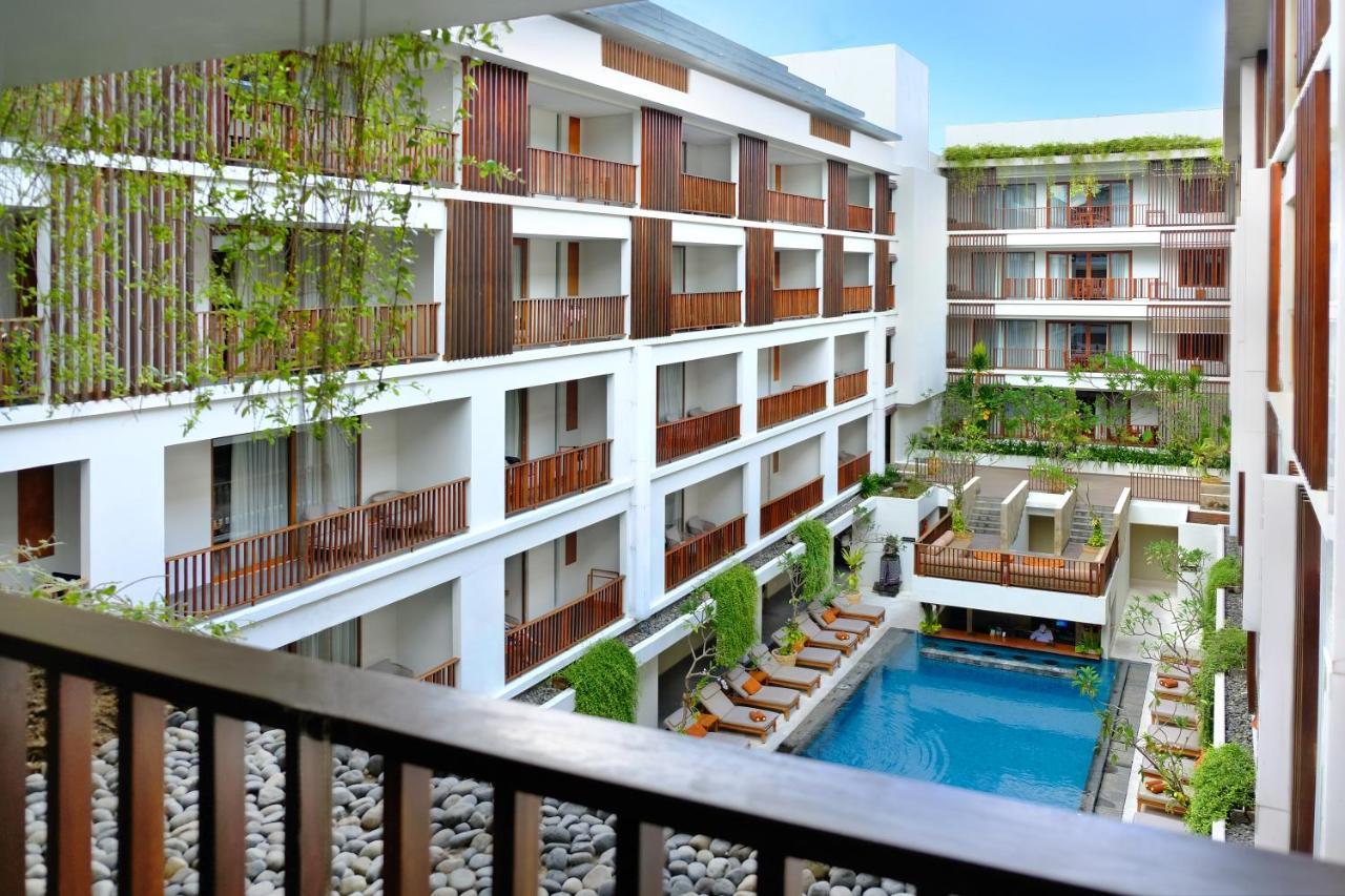 The Magani Hotel And Spa Legian  Exterior photo The hotel's courtyard