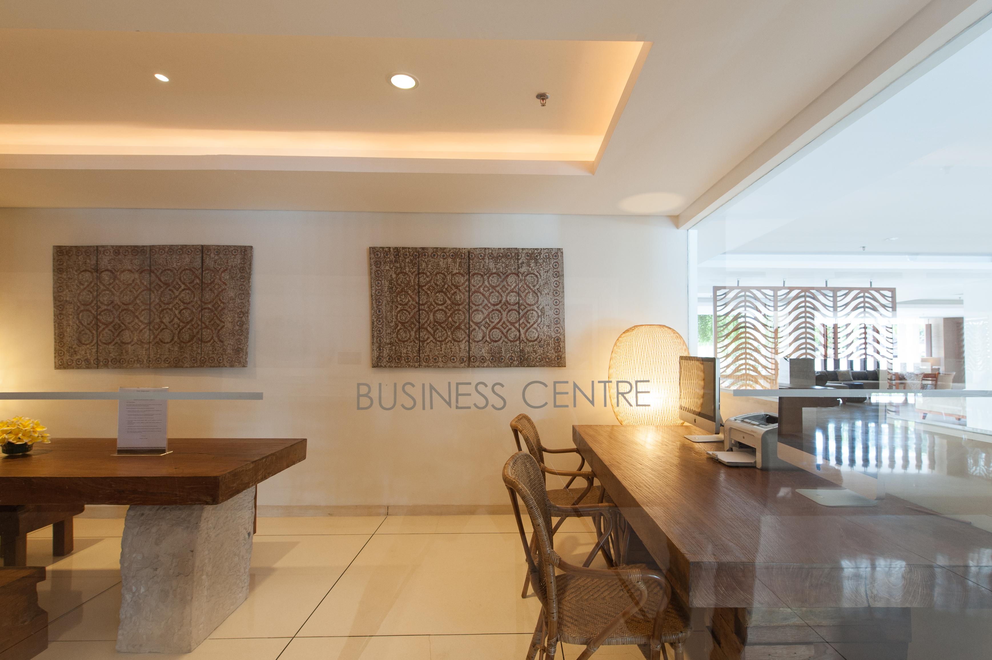 The Magani Hotel And Spa Legian  Exterior photo Business Centre