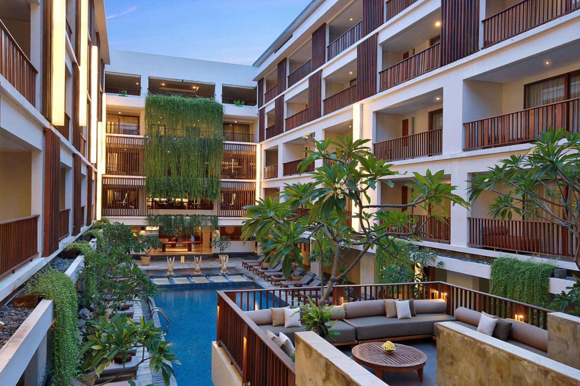 The Magani Hotel And Spa Legian  Exterior photo The hotel's courtyard