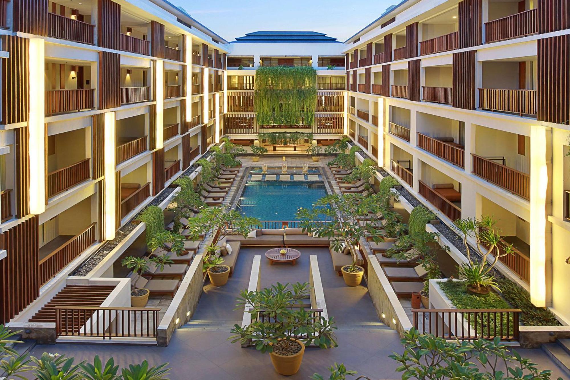 The Magani Hotel And Spa Legian  Exterior photo The hotel's courtyard