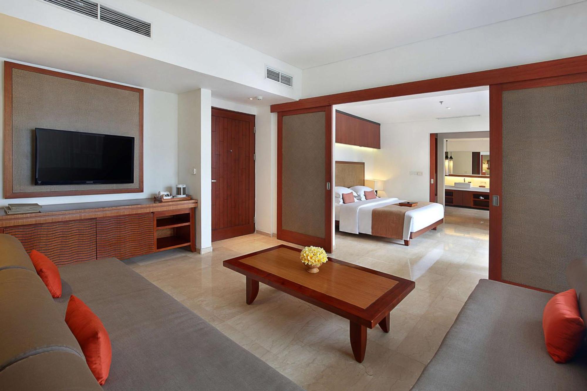 The Magani Hotel And Spa Legian  Exterior photo Suite